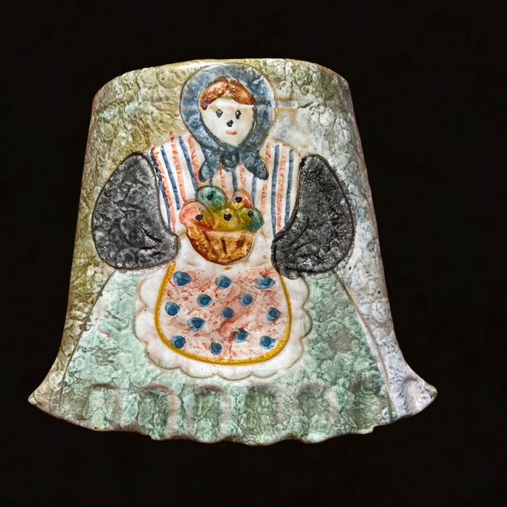 Hand Painted Wall Pocket Flowers Italy Clay Italian Garden House Dutch Woman